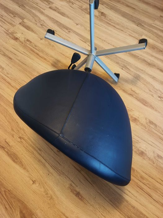 IKEA SKRUVSTA Krzesło obrotowe Fotel ekoskóra