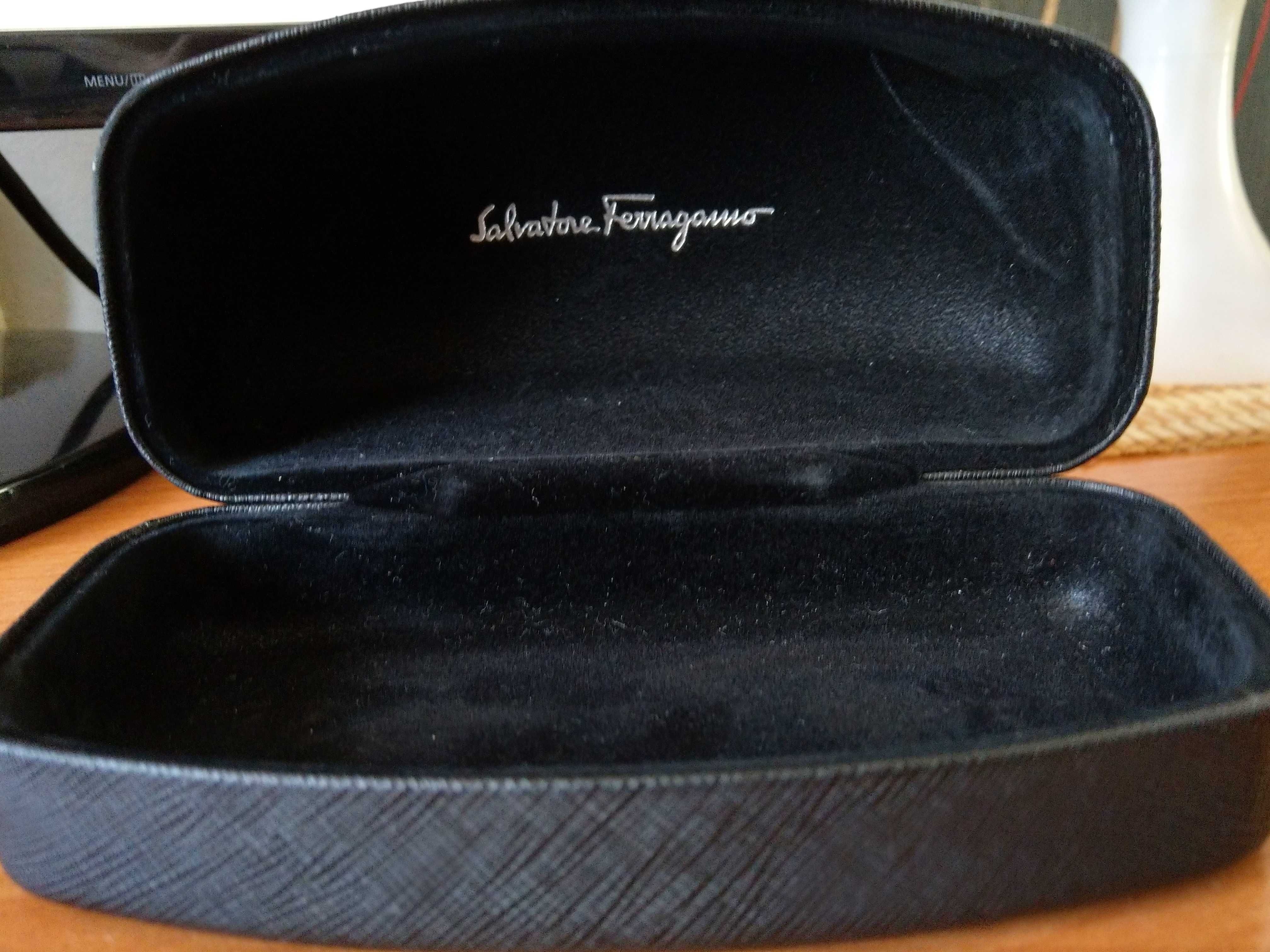 etui na okulary Salvatore Ferragamo