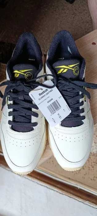 Кроссовки Reebok Smile