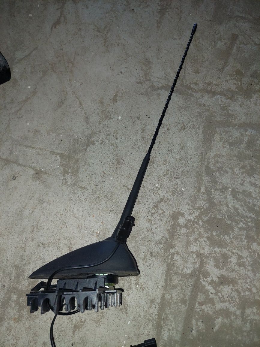 antena dachowa bmw oryginal e87 e81 e82 x1 e84 e90