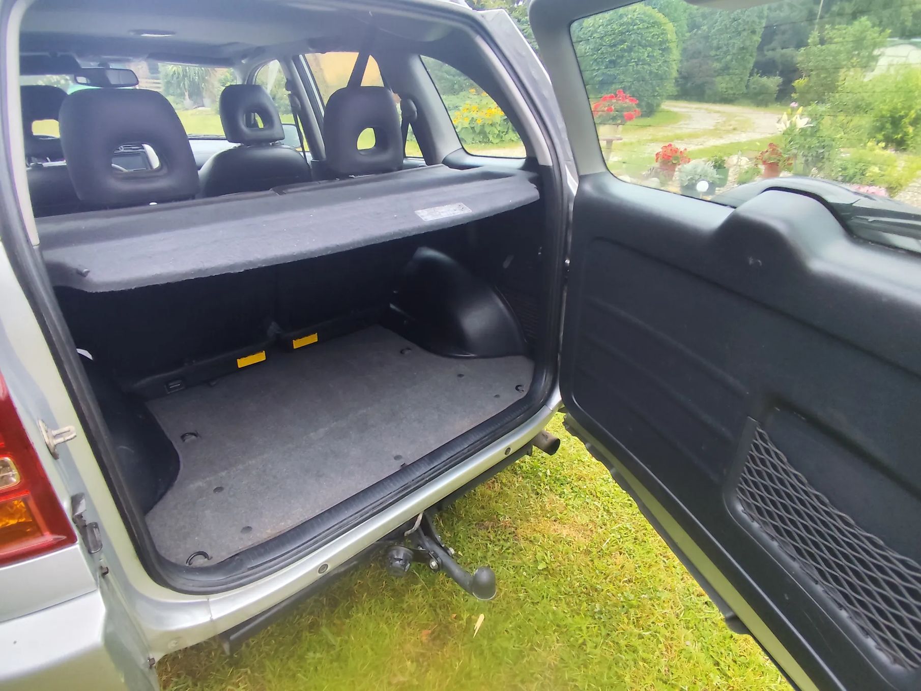 Toyota RAV4 TYOTA RAV4 Skóra Niski przebieg Radio Alpine