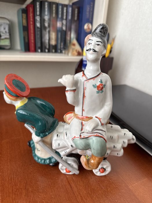 Фарфор Статуэтки Одарка та Карась Пара