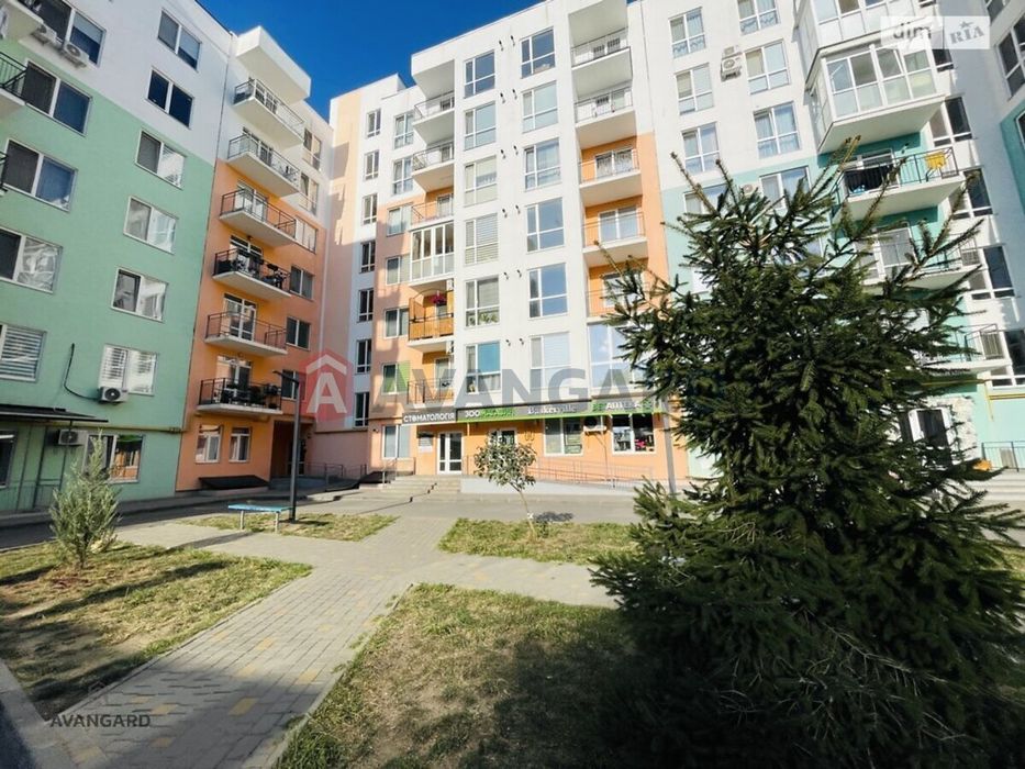 Простора квартира в Агрономічному