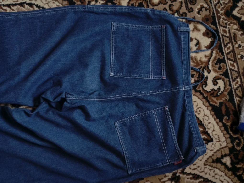 Surrender jeans sk8 y2k