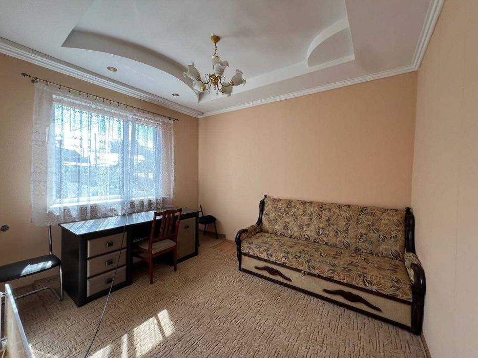 Продаж частини будинку біля Нової лінії