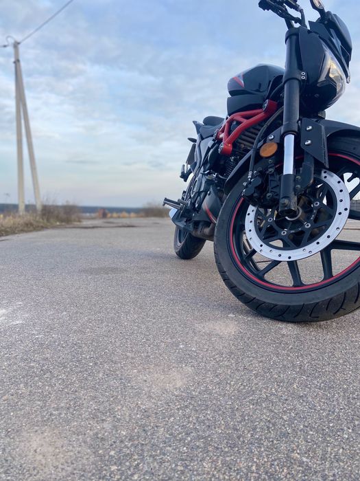 Мотоцикл Lifan SR 200