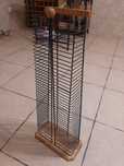 Movel de madeira e metalico cds