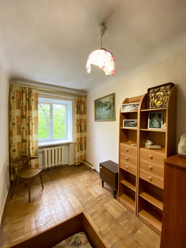 Продаж 3к квартири метро Нивки 10 хв  вул. Безручка  (Бабушкіна), 29а