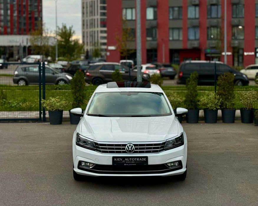 Volkswagen Passat SE