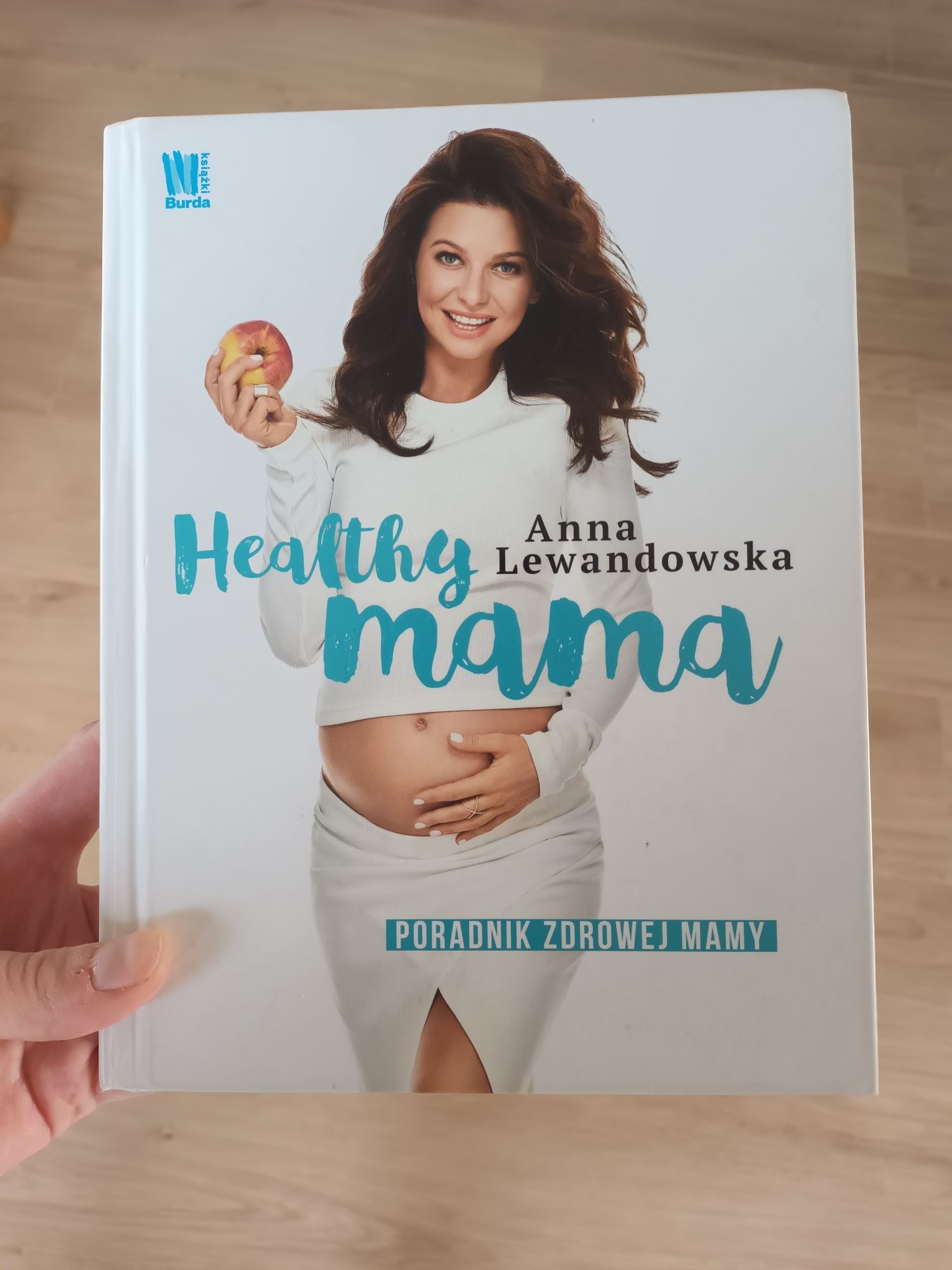 Healthy mama Anna Lewandowska