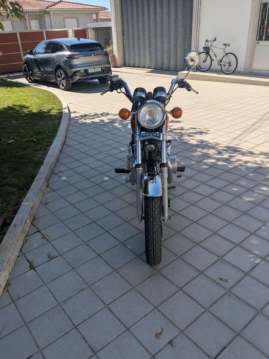 Honda cm 400 t 1981 (avariada)