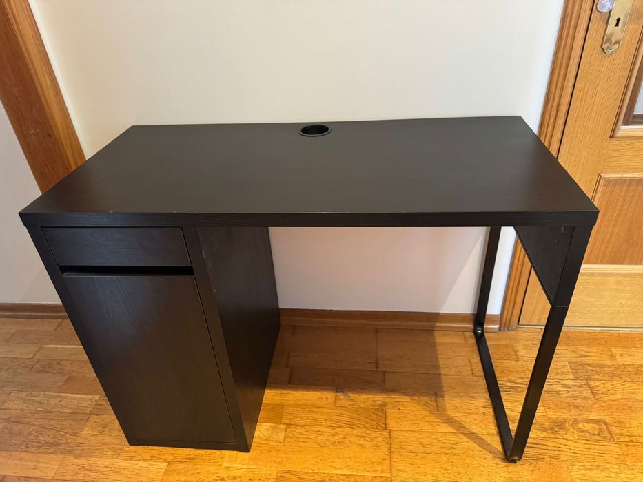 Secretária  MICKE -  IKEA