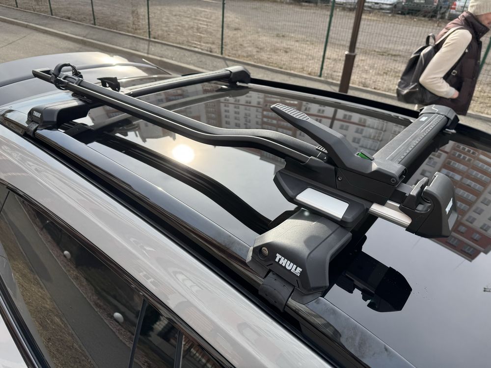 Б/в поперечини Thule Edge 7204 Raised Rail