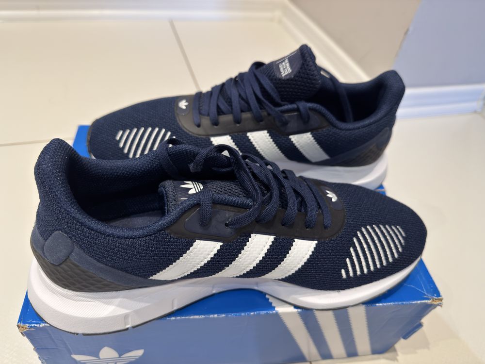 Adidas Swift Run RF