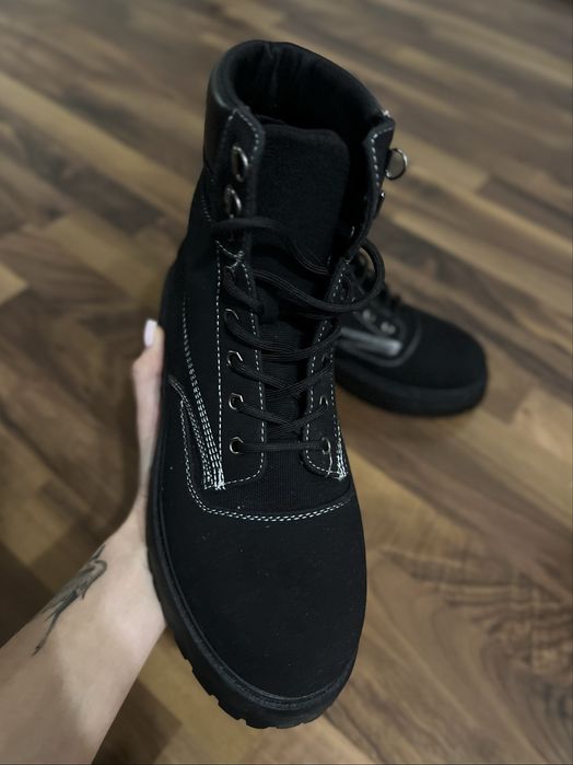 Черевики замшеві нові!