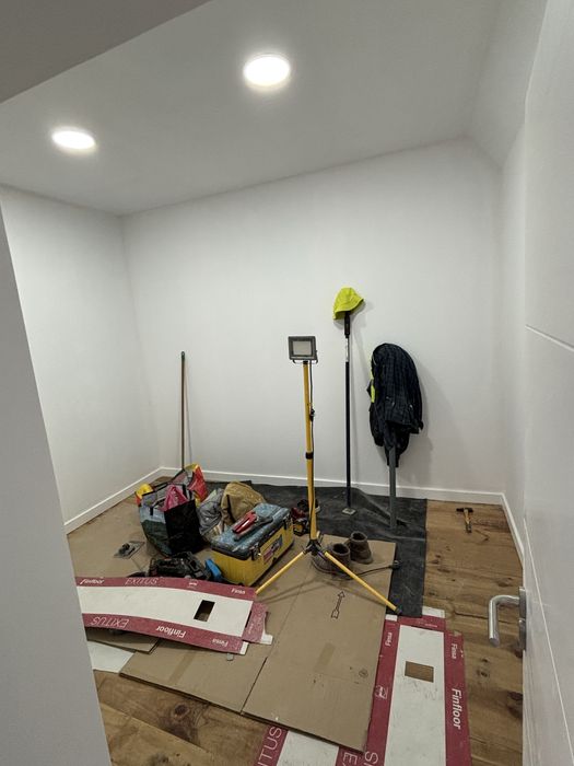 Arrenda-se andar moradia