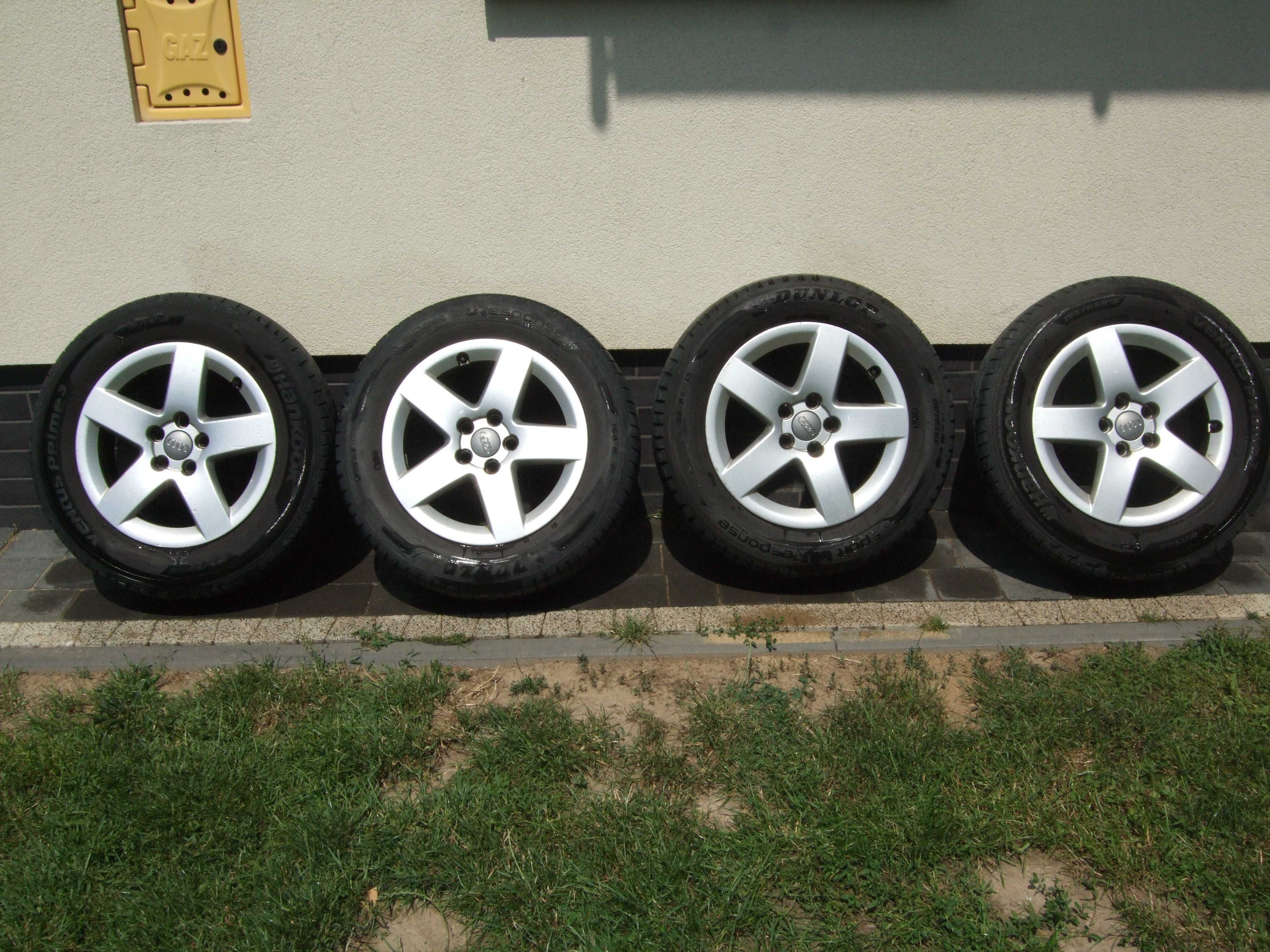kpl opon z felgami  15