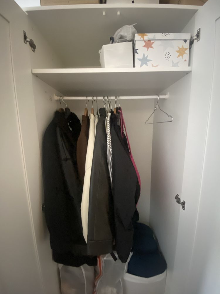 Roupeiro ikea como novo