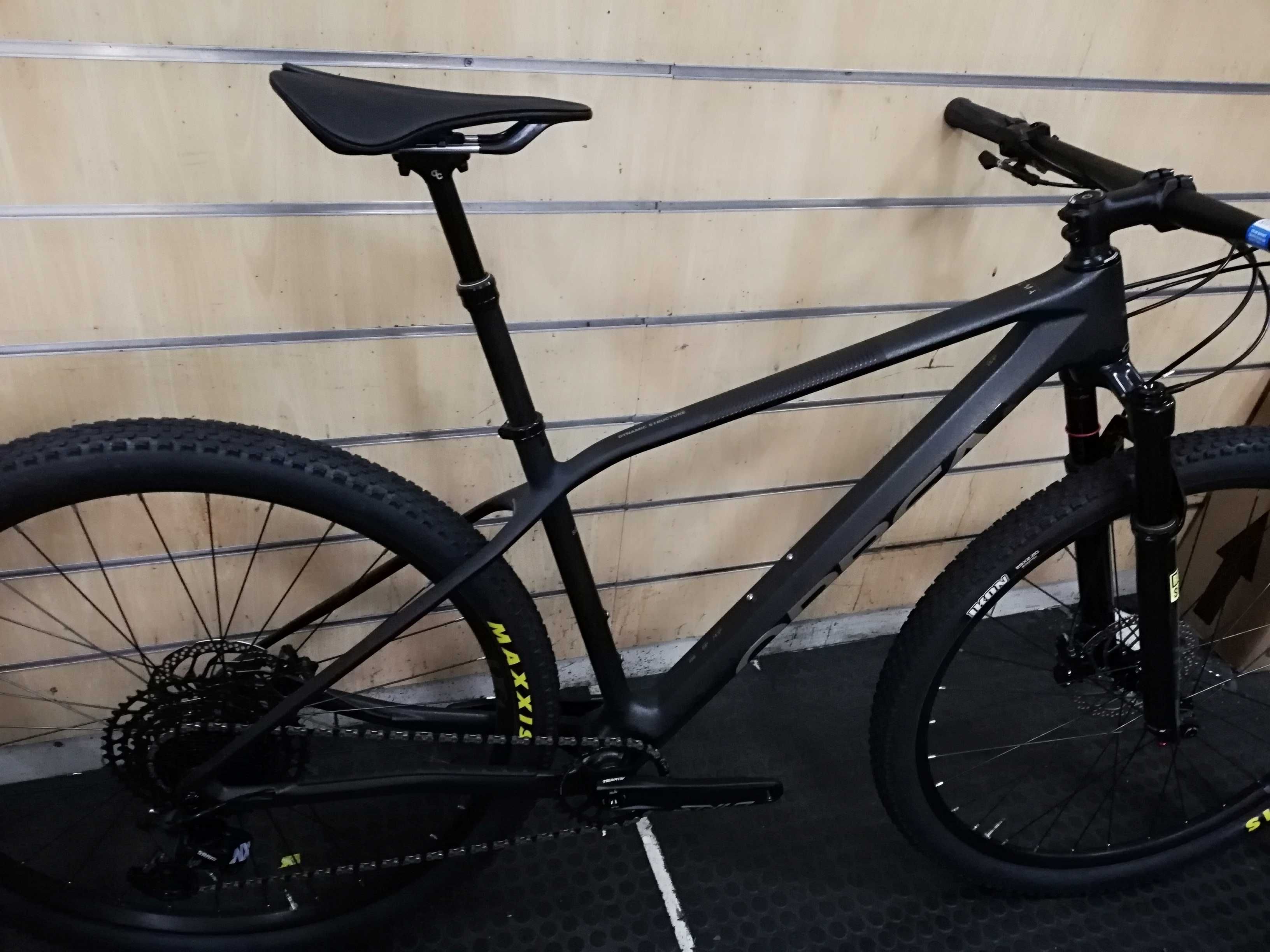 Bicicleta orbea alma carbono