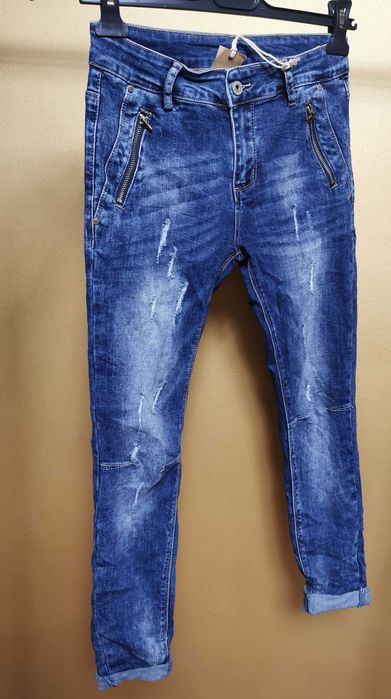 Spodnie damskie Jeans roz. M elastyczne wygodne jeansy