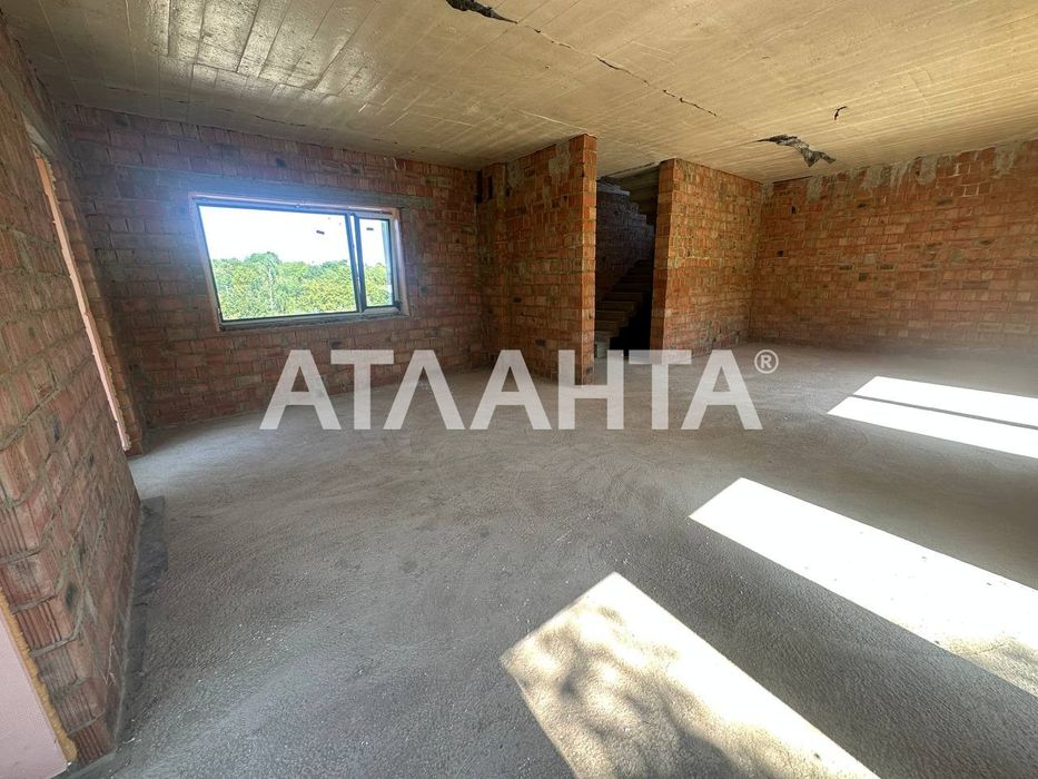 Hi-Tech будинок з панорамними краєвидами (р-н Роша-клуб)