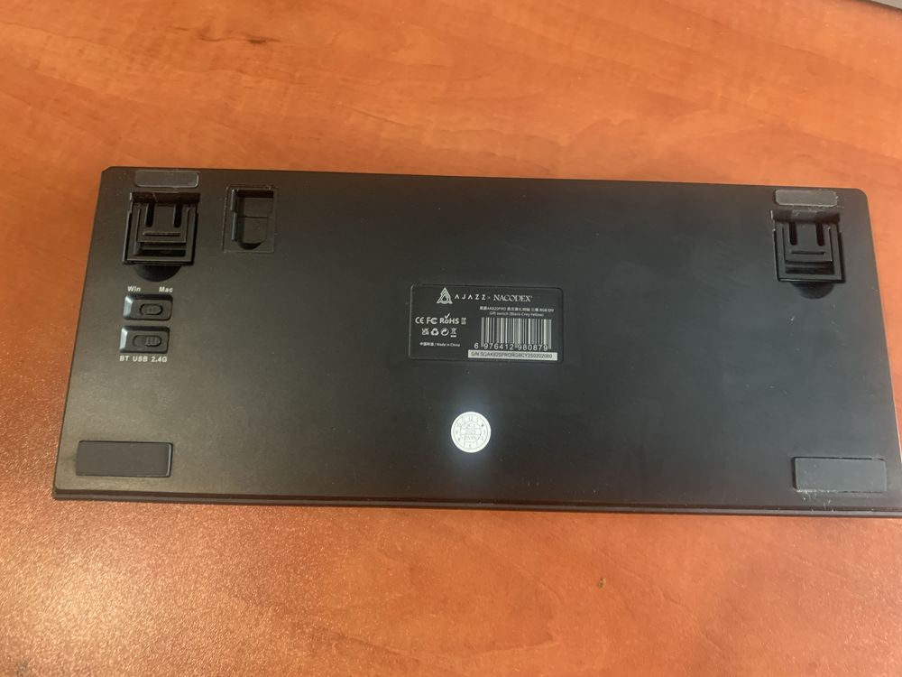 Ajazz ak 820 pro безпровідна та з екраном