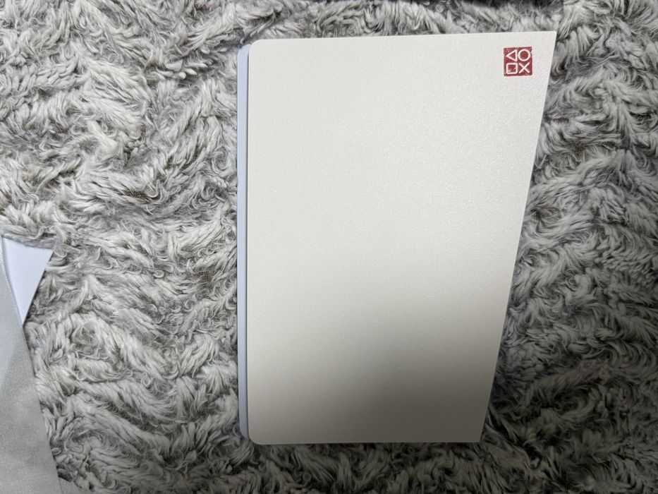Limitowane panele Playstation 5 Slim „Ghost of yotei”
