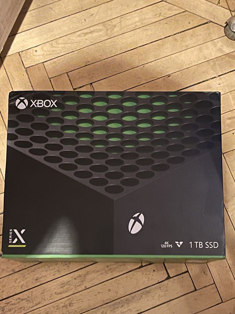 XBOX Series X 1 TB.