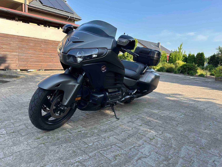 Honda GL Honda Goldwing F6B Bagger Cobra