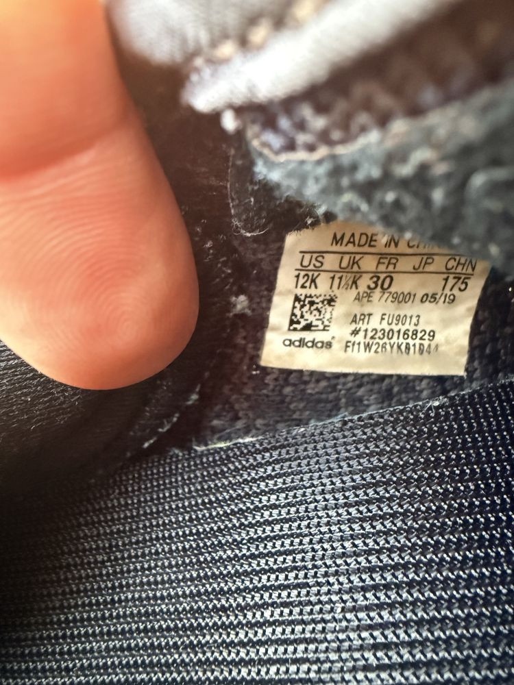 Кросівки дитячі adidas yeezy boost