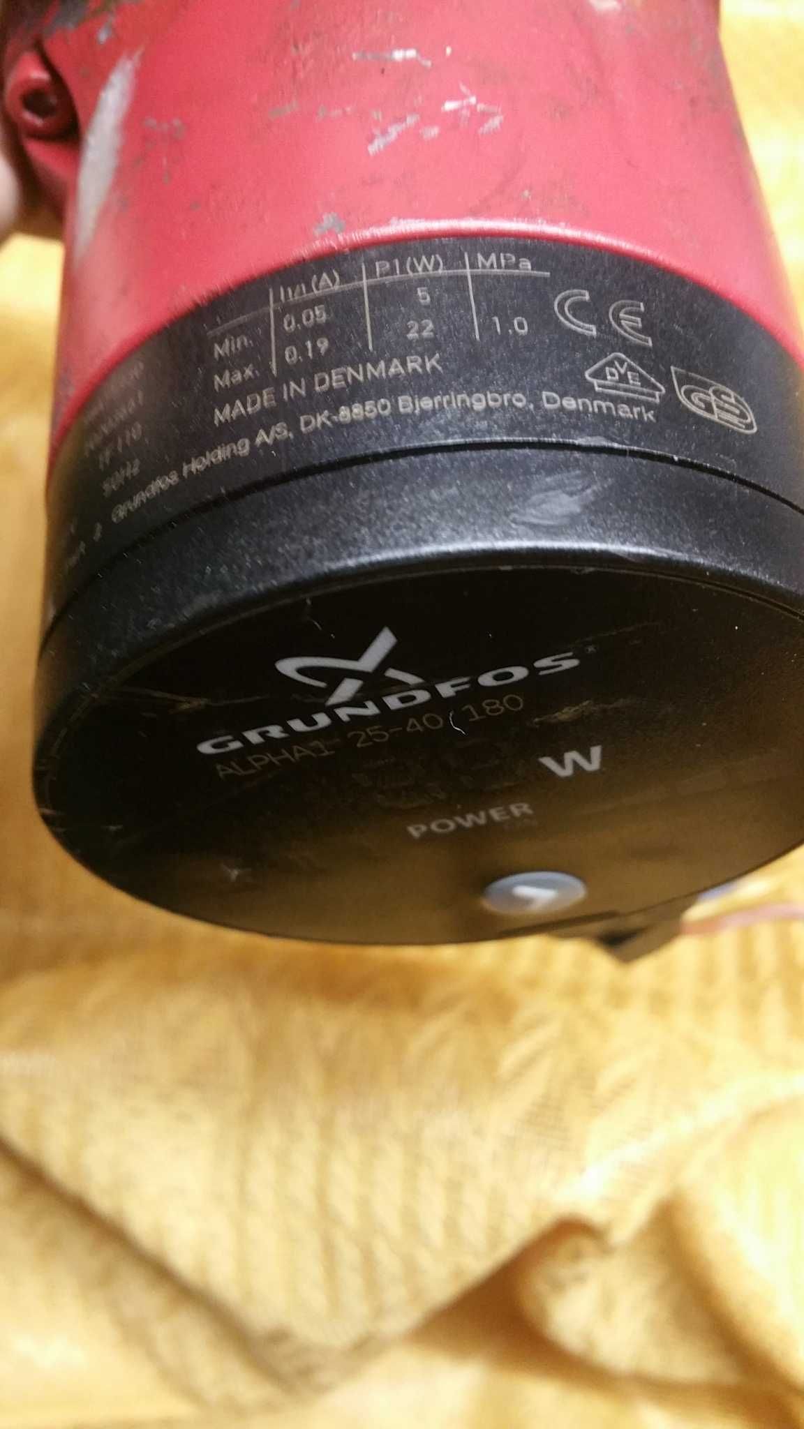 Grundfos alpha 25 40 pompa obiegowa wtyczka do C.O. Pomp Ciepła