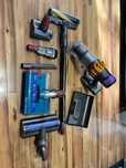 Dyson V15s Detect Submarine – jak nowy, na gwarancji do 12.2026