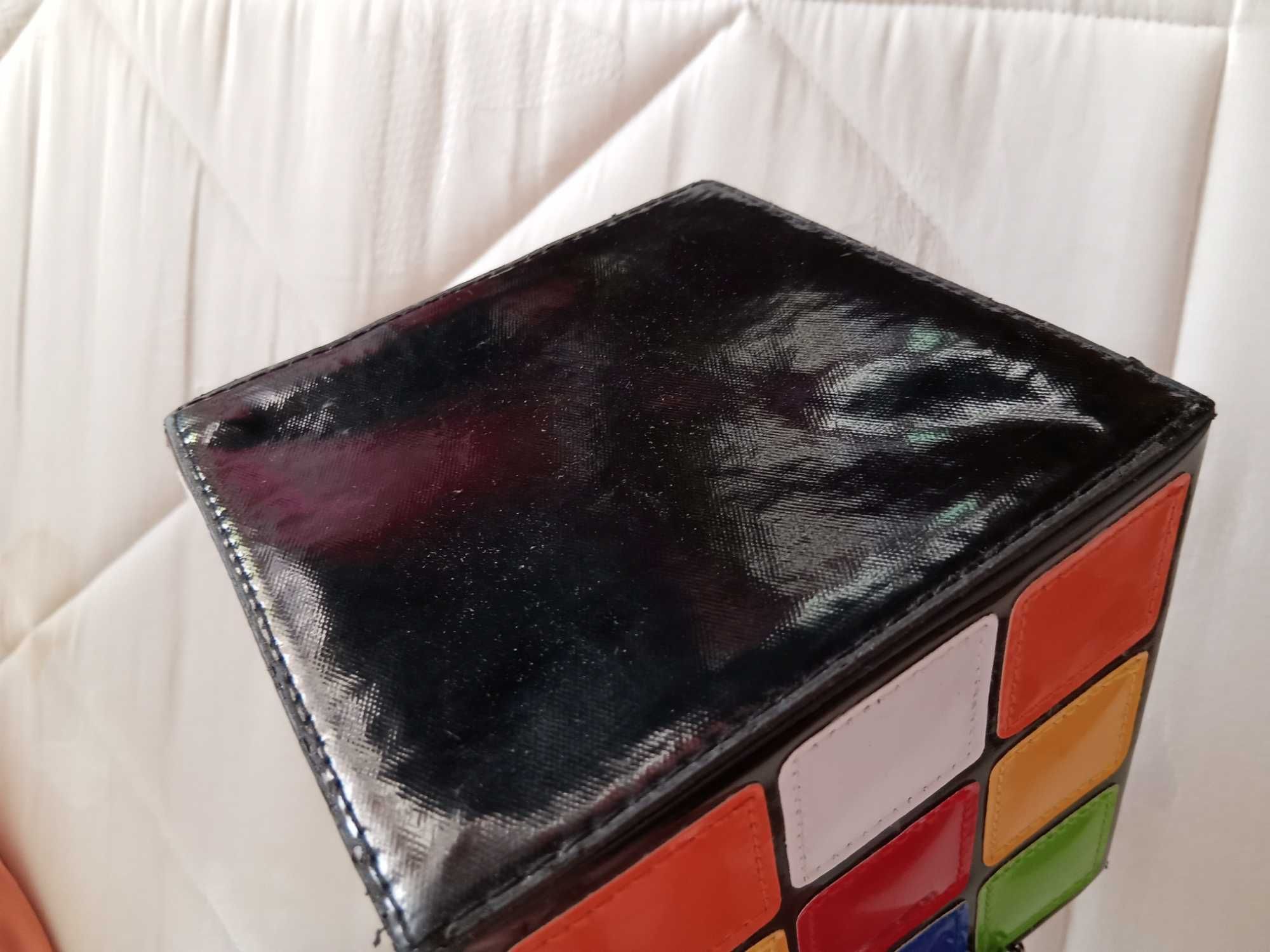 Mala Formato Cubo Rubik 15cm