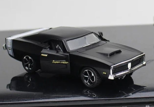 Model samochód Dodge CHALLENGER metalowy 1:32