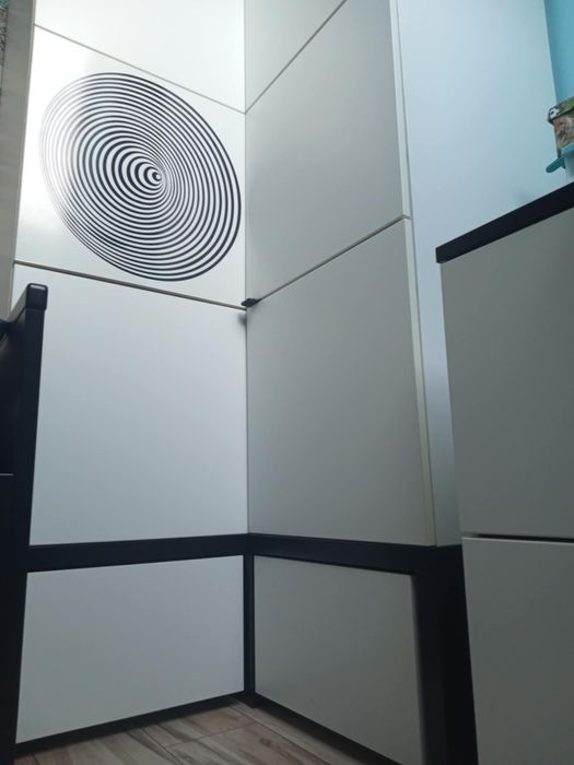 Sprzedam szafę narożna.