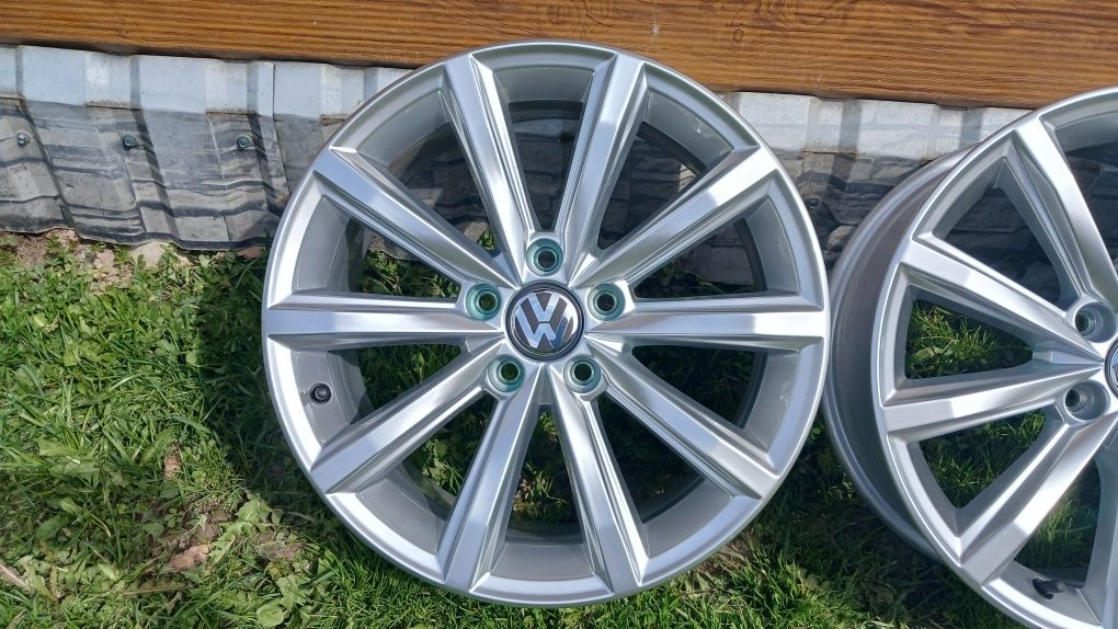 Оригінальні диск титани Passat B8 LONDON 5/112 R17 vag