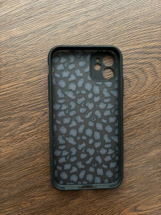 Чехол на айфон 11