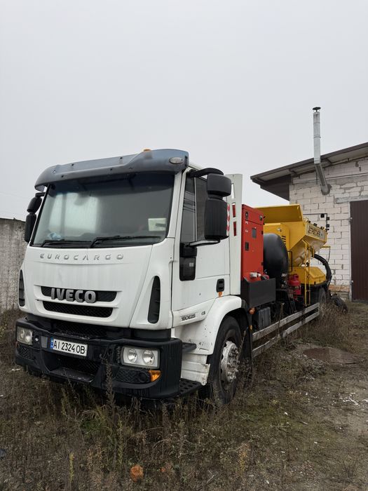 Продам авто для ремонту доріг