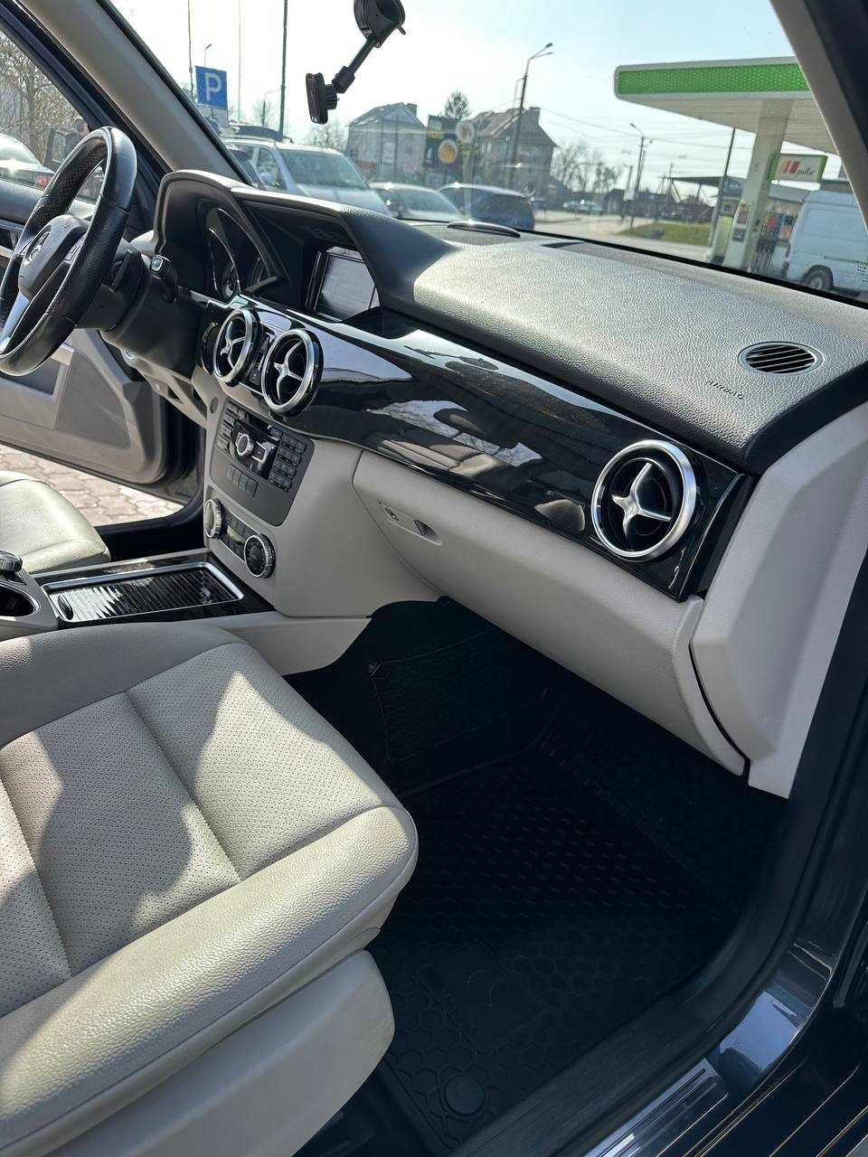 продається Mercedes GLK 250