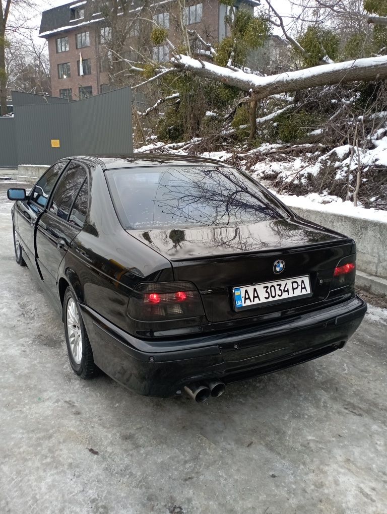 Продам Bmw e39 520