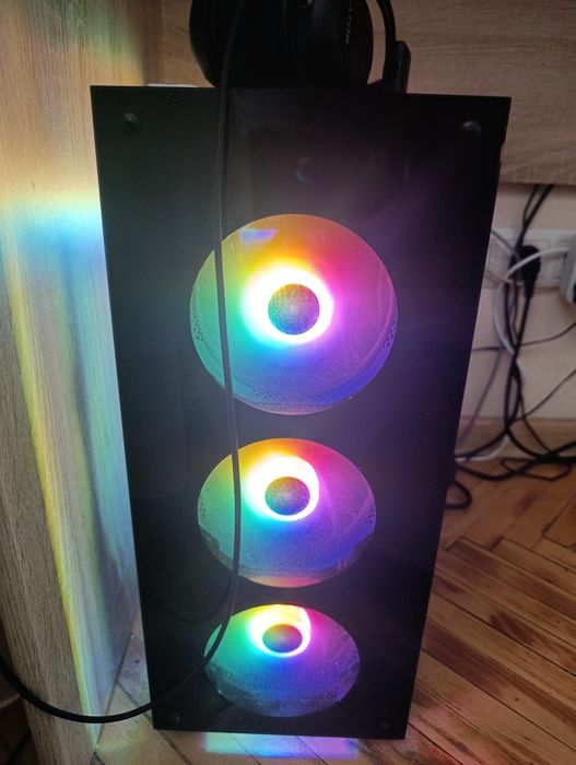 Комп'ютер для ігор AMD 3600+GTX 1650 OC 4GB + Монітор