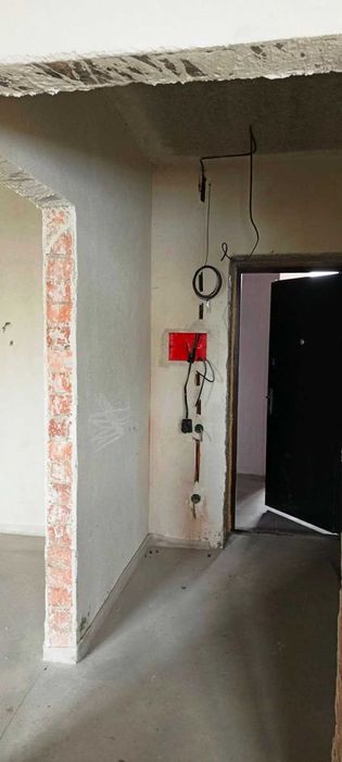 1-кім. Солонка вул. Наварійська, 29 1б/3ц 39.2 кв.м. Новобуд. зданий.