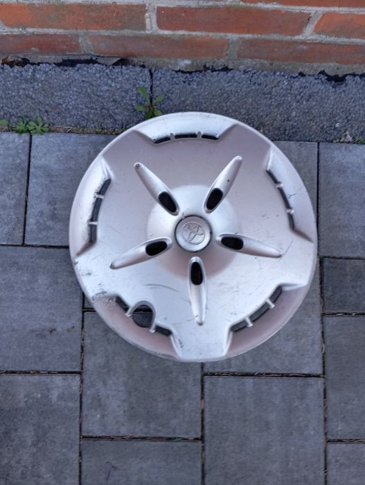 Kołpak dekiel felgi stalowej 14 Cali Toyota Yaris I 1 Oryginał