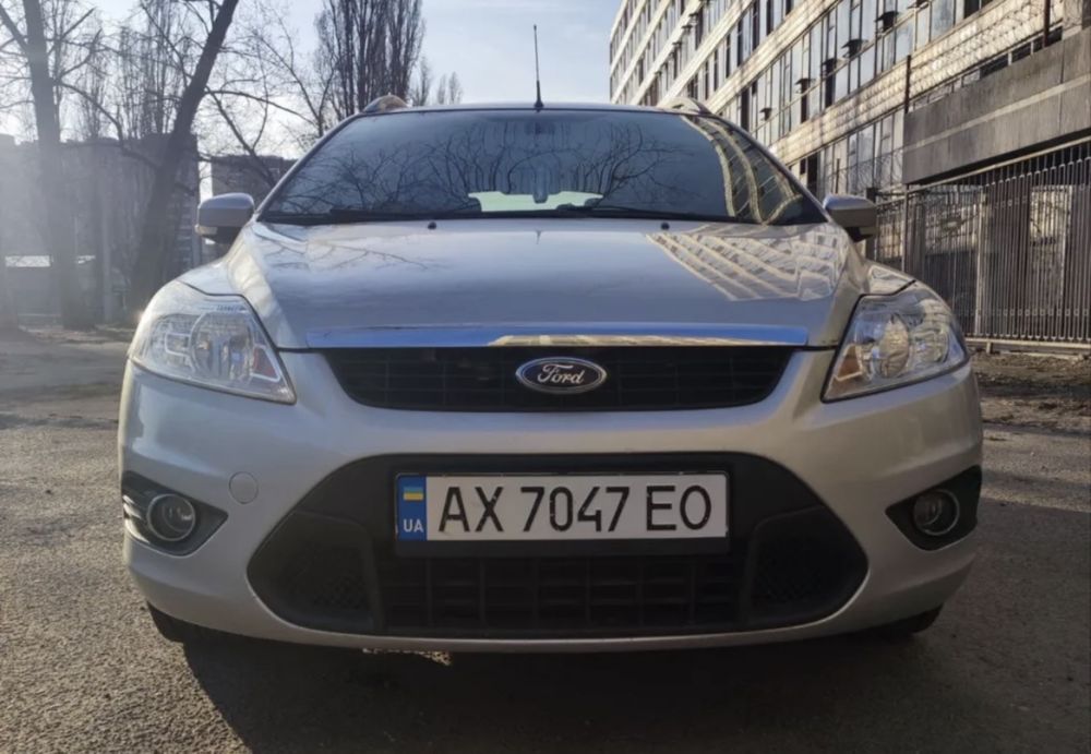 Ford Focus II Ghia 2010 универсал. АКПП, ГБО, родной пробег