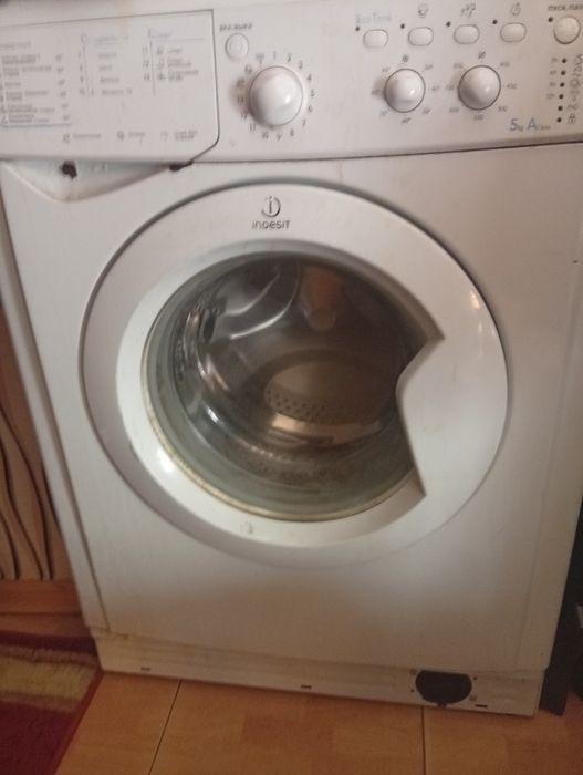 Пральна машина indesit