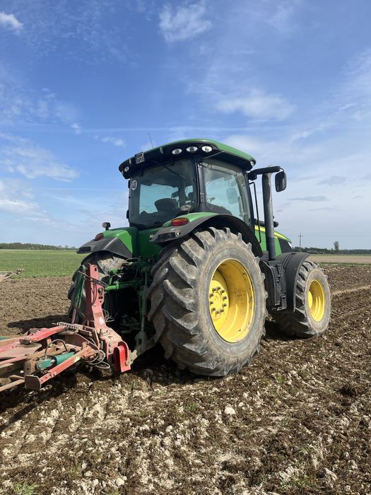 John deere 7200R