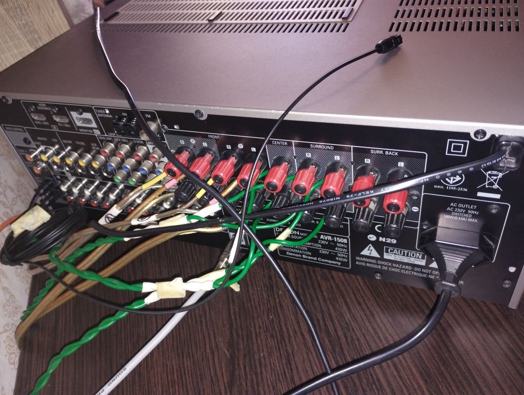 Denon AVR 1508 в дуже гарному стані. 7.1 по 110 Вт. Пульт