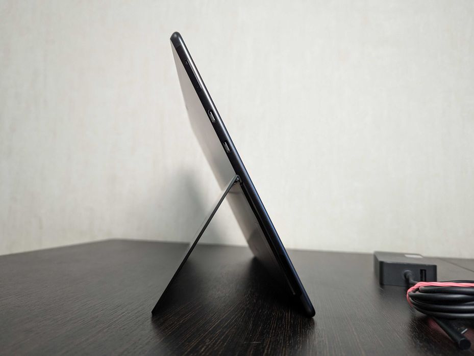 Microsoft Surface Pro X LTE SQ1 8/256gb