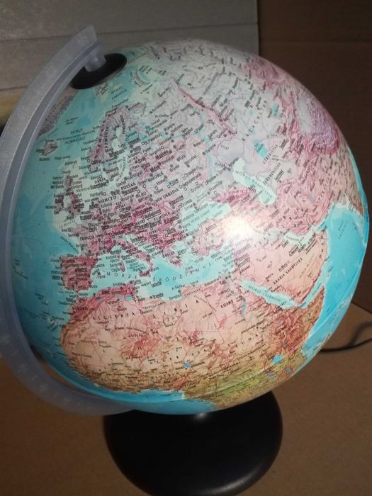 Duży globus podświetlany (średnica 30cm)