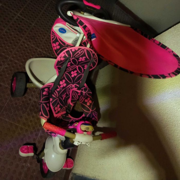 Triciclo evolutivo menina